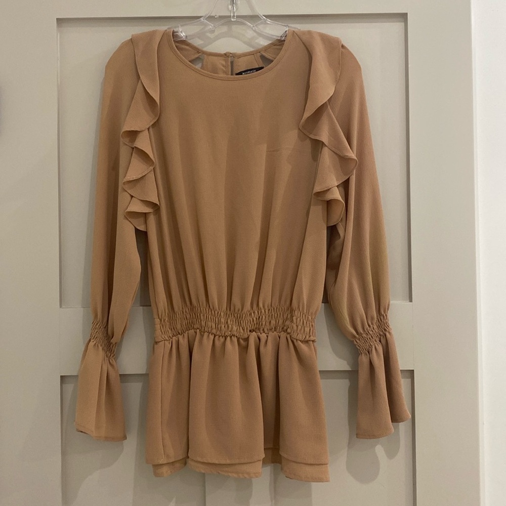 Annabelle size Small tan top